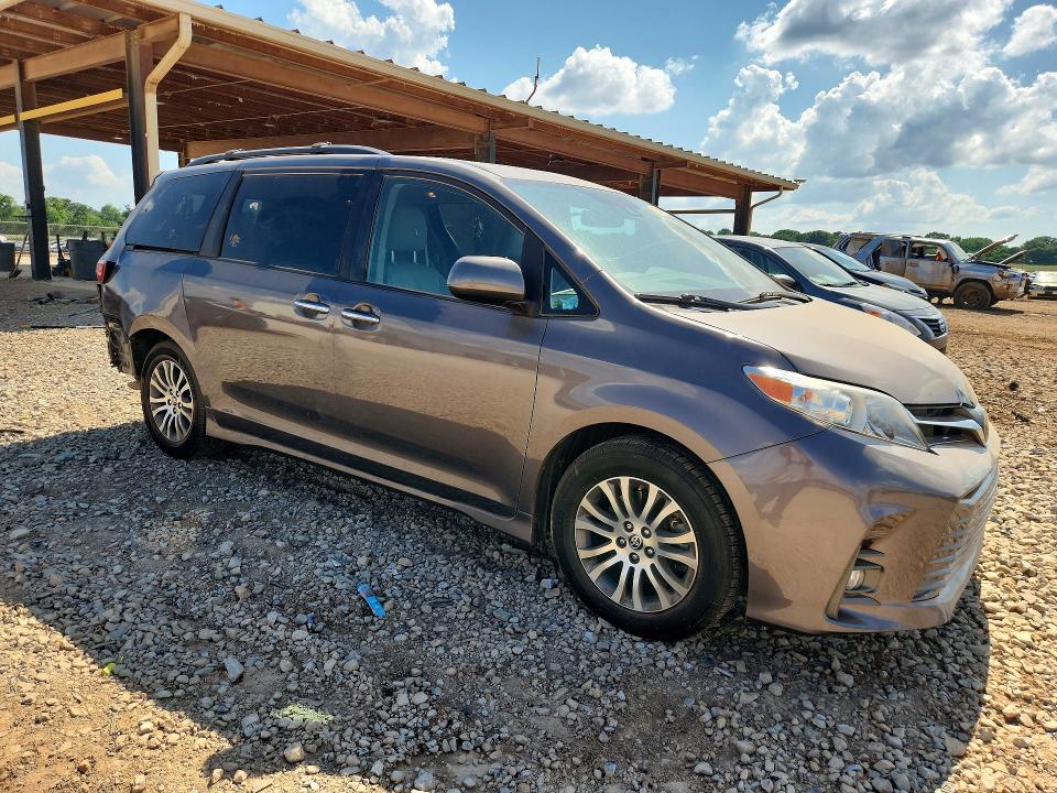2020 Toyota Sienna VIN 5TDYZ3DCXLS076826 COPART salvage auction — REAR END, Al - Cert Of Title-Salvage Title, sold $6,700 on 2026-07-08 (photo 4)