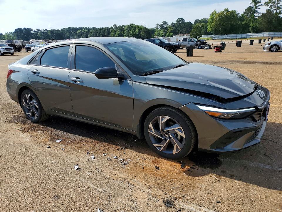 2025 Hyundai Elantra VIN KMHLM4DG7SU059053 COPART salvage auction — FRONT END, Tx - Salvage Vehicle Title, sold $5,900 on 2026-07-20 (photo 4)