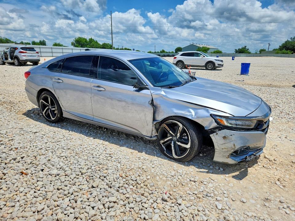 2022 Honda VIN 1HGCV1F46NA091731 COPART salvage auction — SIDE, Tx - Salvage Vehicle Title, sold $8,000 on 2026-07-09 (photo 4)