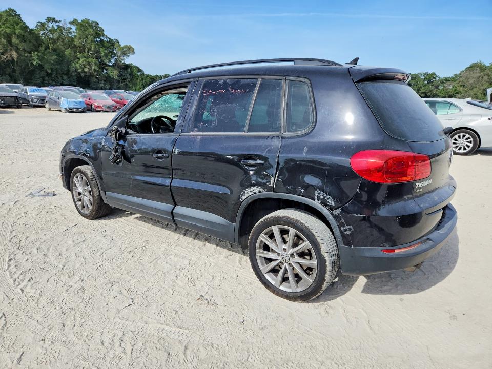 2018 Volkswagen Tiguan VIN WVGAV7AX4JK006072 COPART salvage auction — ROLLOVER, Fl - Cert Of Title Slvg Rebuildable, sold $775 on 2026-08-11 (photo 2)