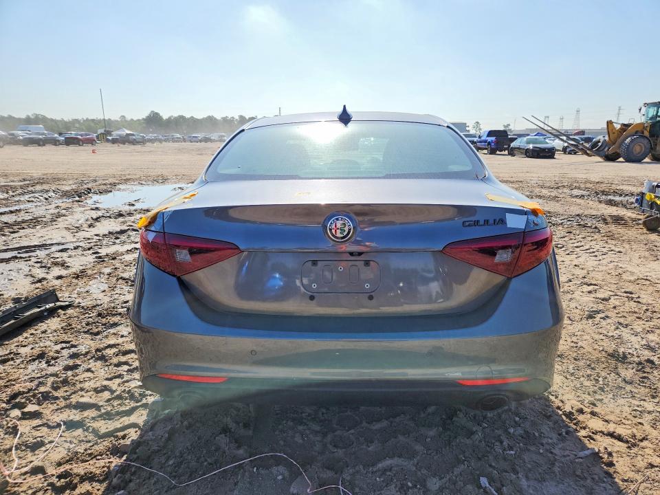 2020 Alfa romeo Giulia VIN ZARFAMAN0L7632149 COPART salvage auction — FRONT END, Tx - Salvage Vehicle Title, sold $625 on 2026-07-24 (photo 6)