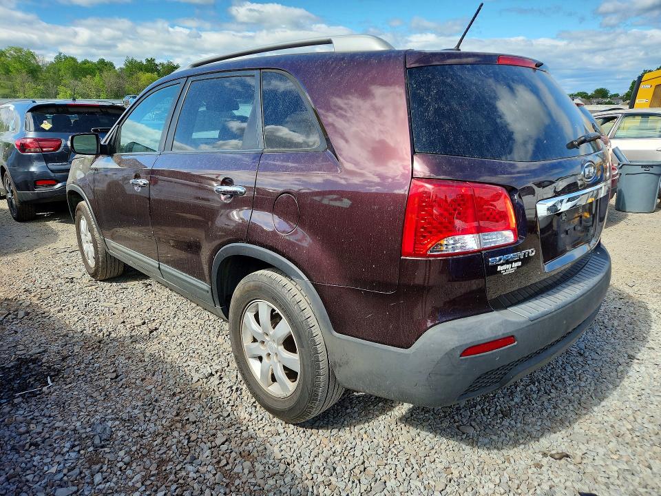 2011 Kia Sorento VIN 5XYKT4A1XBG138270 COPART salvage auction — MINOR DENT/SCRATCHES, Nj - Cert Of Title-Salvage, sold $925 on 2026-07-14 (photo 2)