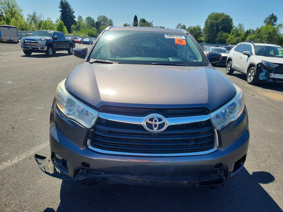 2014 Toyota Highlander VIN 5TDJKRFH4ES031501 COPART salvage auction — FRONT END, Or - Salvage Title Certificate, sold $125 on 2026-07-29 (photo 5)