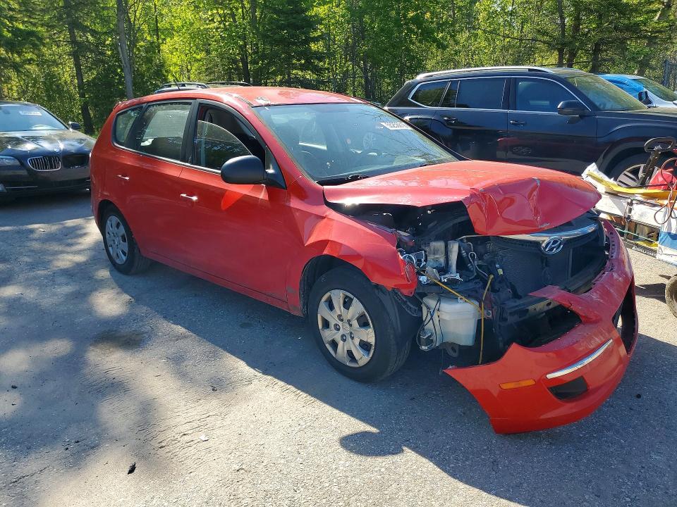 2009 Hyundai Elantra VIN KMHDB85E09U036481 COPART salvage auction — FRONT END, ON - PERMIT NO BRAND - UNFIT, sold $300 on 2026-07-14 (photo 4)