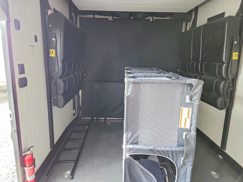 2019 Forest river sier VIN 5ZT3CTYB9K1213102 COPART salvage auction — SIDE, IN - CERT OF TITLE-SALVAGE TITLE, sold $8,400 on 2026-07-15 (photo 6)