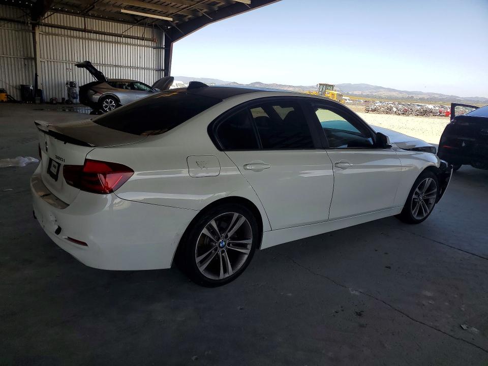 2018 BMW 3er VIN WBA8A9C57JAH13968 COPART salvage auction — FRONT END, Ca - Salvage Certificate, sold $975 on 2026-07-02 (photo 3)