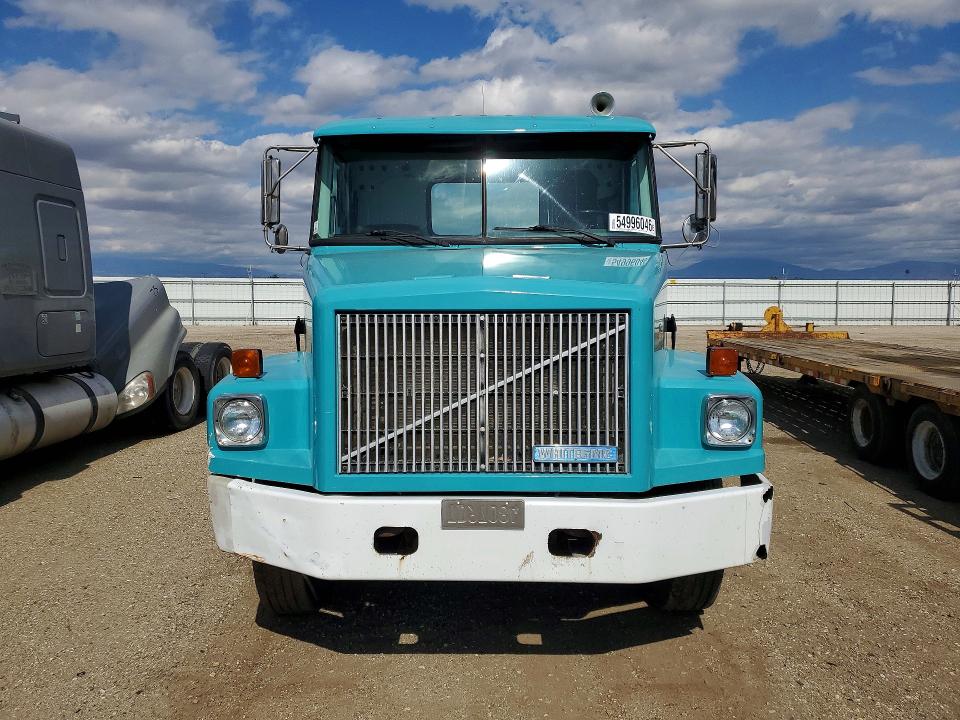 1994 White/gmc Conventional VIN 4V1JLBDE0RR825415 COPART salvage auction — BURN, CA - SALVAGE CERTIFICATE, sold $525 on 2026-07-06 (photo 5)