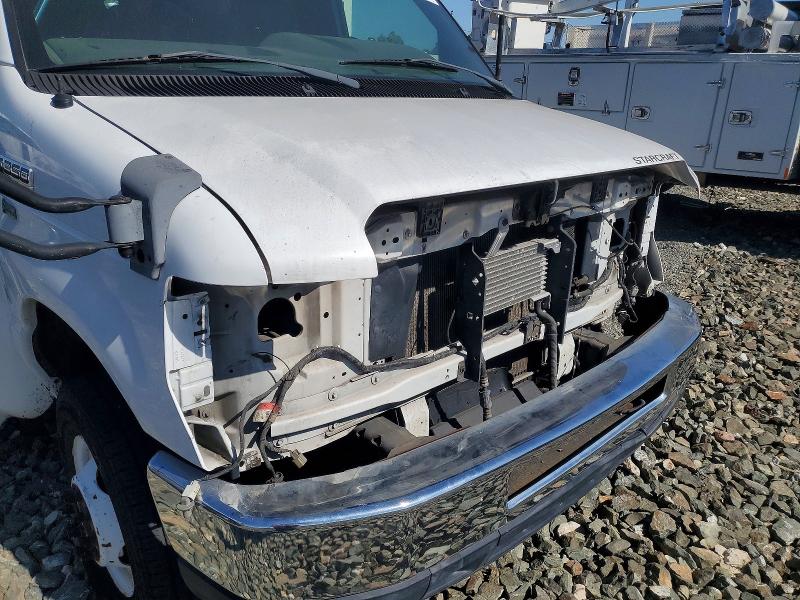 2013 Ford Econoline e350 VIN 1FDEE3FL7DDA93152 COPART salvage auction — FRONT END, Ca - Dis/Dlr/Exp Clean W/Salv Hist, sold $500 on 2026-07-09 (photo 9)