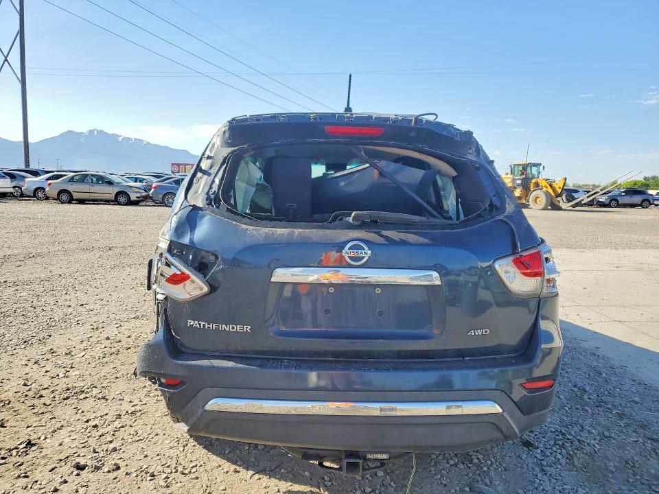2013 Nissan Pathfinder VIN 5N1AR2MM7DC671992 COPART salvage auction — ROLLOVER, Ut - Salvage Certificate, sold $300 on 2026-08-24 (photo 6)