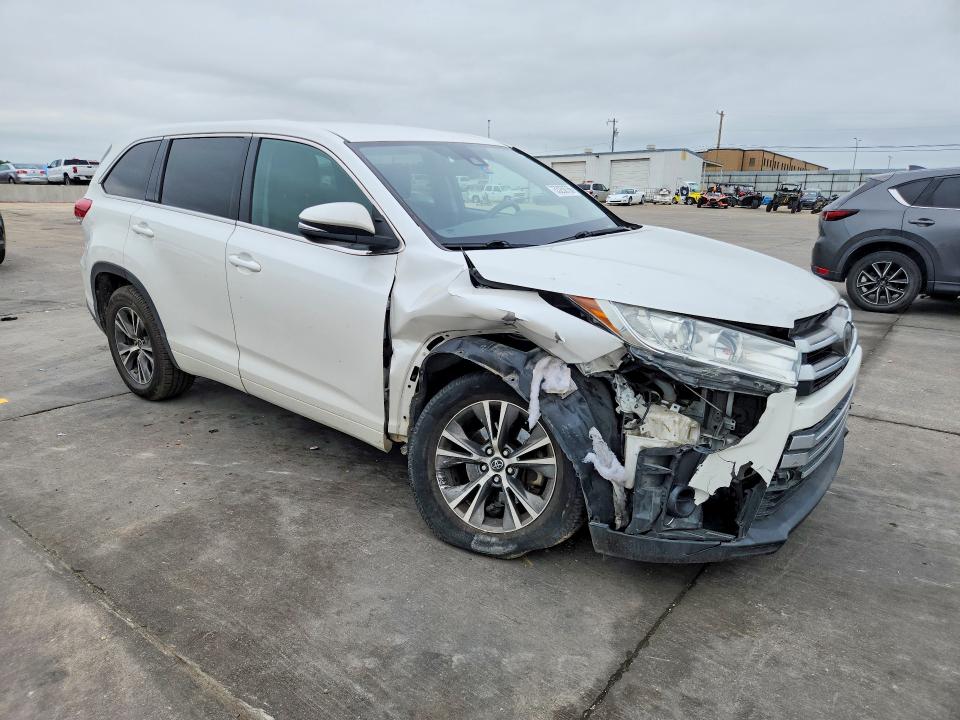 2018 Toyota VIN 5TDZZRFH3JS239636 COPART salvage auction — FRONT END, Tx - Salvage Vehicle Title, sold $4,650 on 2026-07-02 (photo 4)