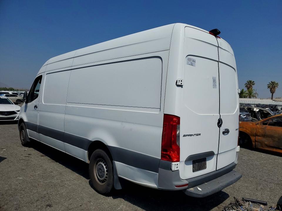 2022 Mercedes-benz VIN W1Y4ECHY5NT081223 COPART salvage auction — MINOR DENT/SCRATCHES, Ca - Dis/Dlr/Exp Only Clean Title (P), sold $13,500 on 2026-07-09 (photo 2)