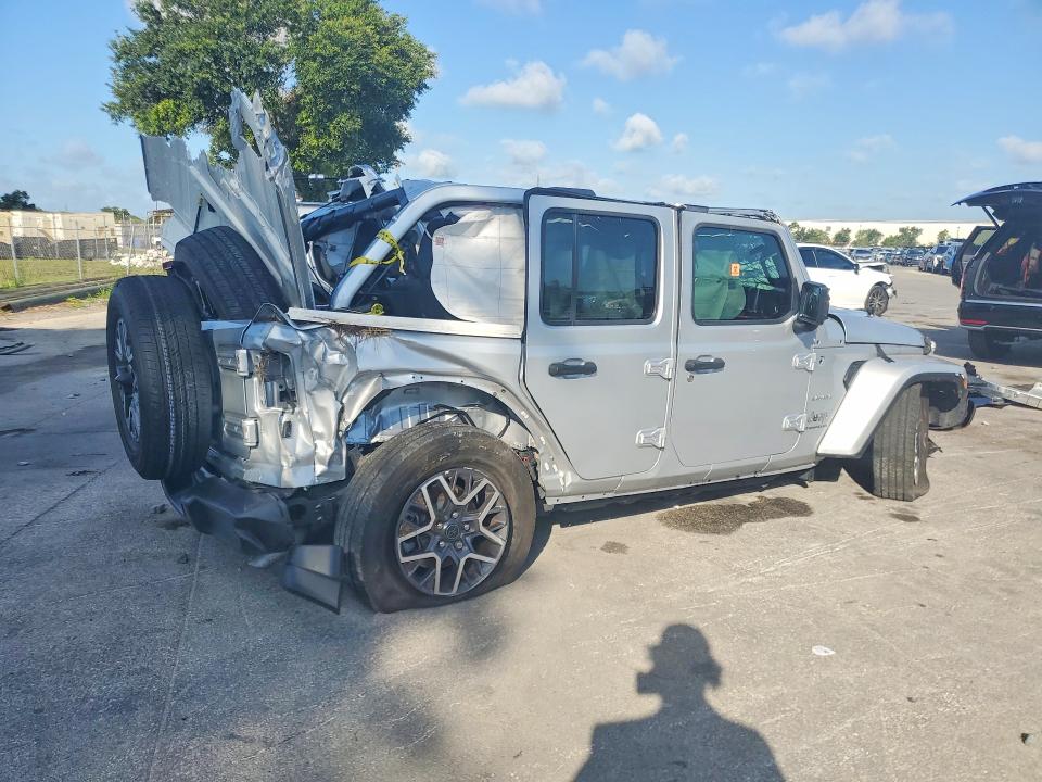 2024 Jeep Wrangler / VIN 1C4PJXEG3RW302502 COPART salvage auction — ROLLOVER, Fl - Cert Of Title Slvg Rebuildable, sold $7,200 on 2026-07-02 (photo 3)