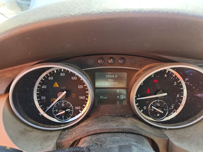 2011 Mercedes-benz R-class VIN 4JGCB6FEXBA130521 COPART salvage auction — FRONT END, Pa - Cert Of Title, sold $750 on 2026-07-10 (photo 9)