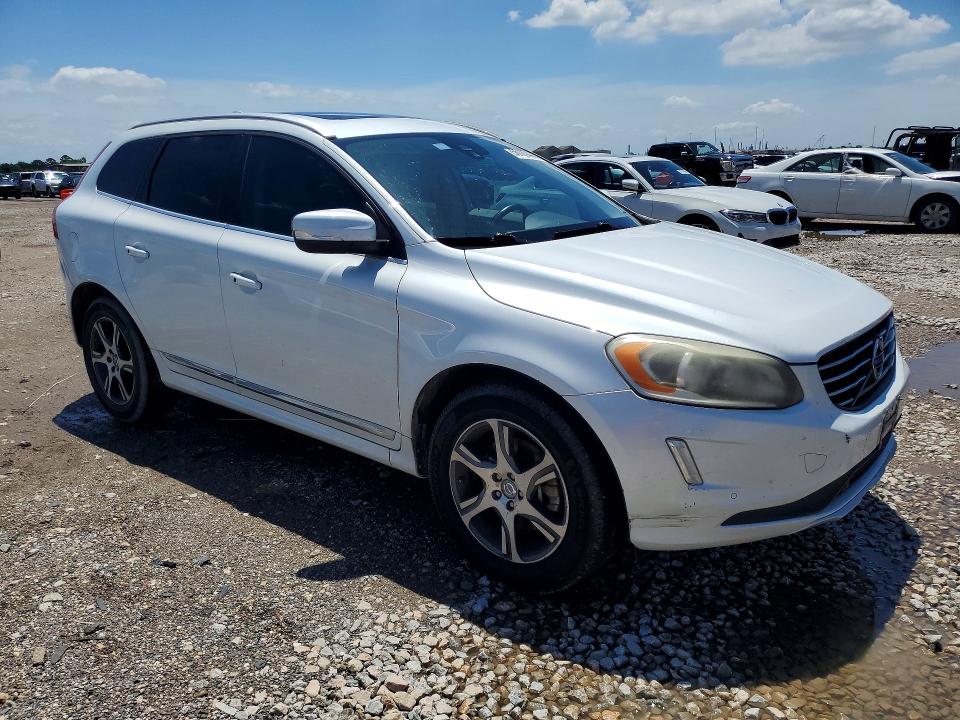 2015 Volvo Xc60 VIN YV449MDD5F2623233 COPART salvage auction — MINOR DENT/SCRATCHES, Tx - Certificate Of Title (P), sold $1,700 on 2026-07-09 (photo 4)