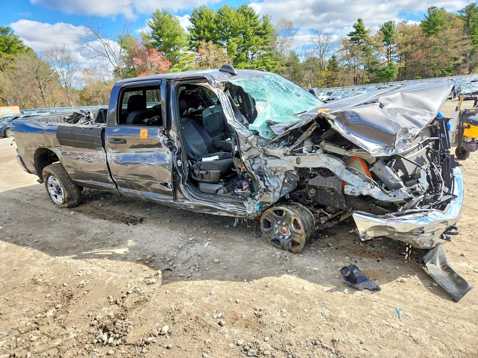 2024 Ram 2500 VIN 3C6UR5HJ0RG265681 COPART salvage auction — ALL OVER, MA - CERT OF TITLE-SALVAGE, sold $4,550 on 2026-07-09 (photo 4)