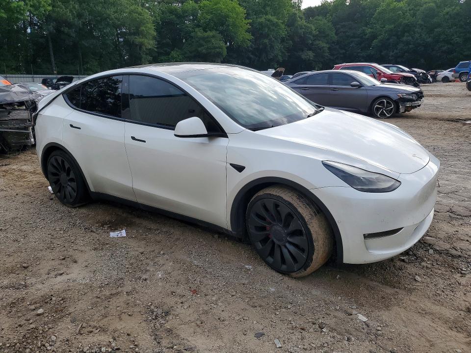 2022 Tesla Model y VIN 7SAYGDEFXNF539918 COPART salvage auction — REAR END, Ga - Cert Of Title-Salvage, sold $8,600 on 2026-07-24 (photo 4)