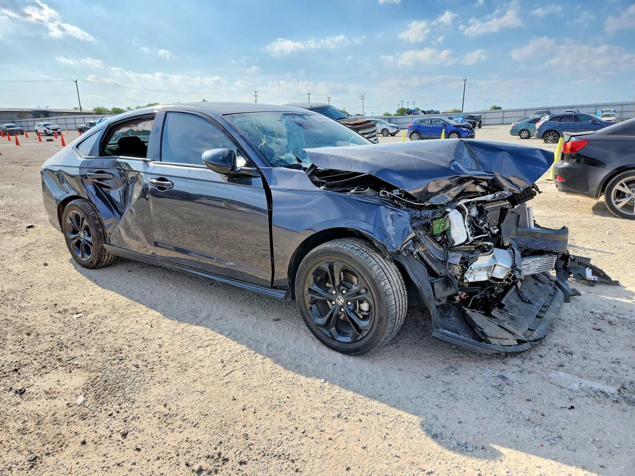 2025 Honda Accord VIN 1HGCY1F40SA032158 COPART salvage auction — Front End, TX - SALVAGE VEHICLE TITLE, sold $3,000 on 2026-06-25 (photo 4)