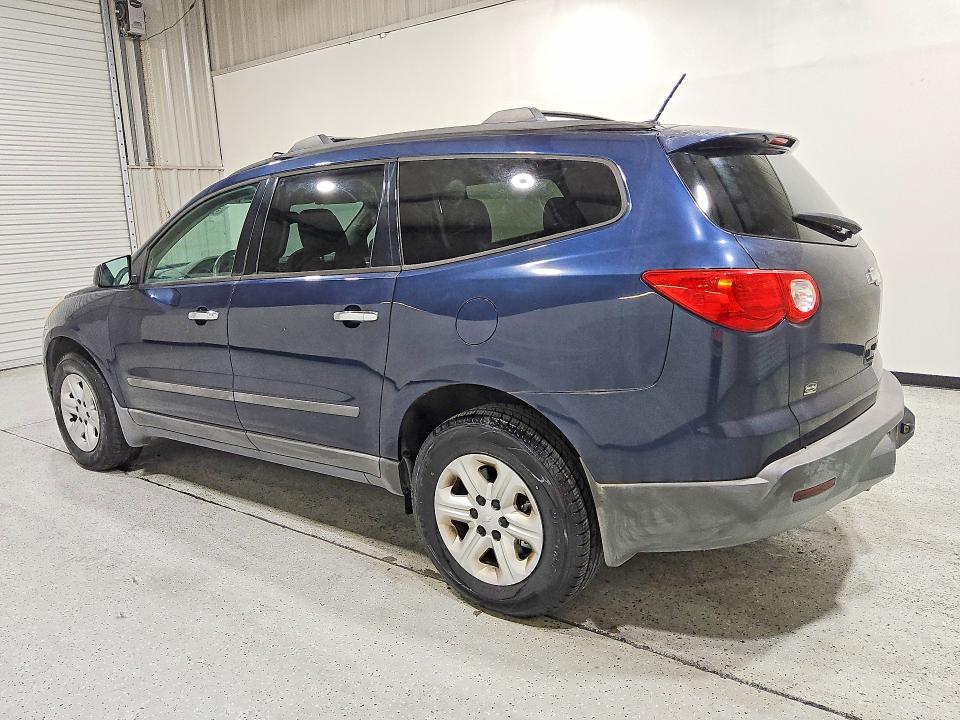 2011 Chevrolet Traverse VIN 1GNKRFED0BJ368941 COPART salvage auction — MINOR DENT/SCRATCHES, Fl - Certificate Of Title, sold $375 on 2026-07-09 (photo 2)