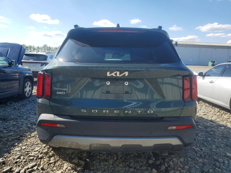 2022 Kia Sorento VIN 5XYRHDLF5NG115024 COPART salvage auction — SIDE, Nj - Cert Of Title-Salvage, sold $2,900 on 2026-07-27 (photo 6)