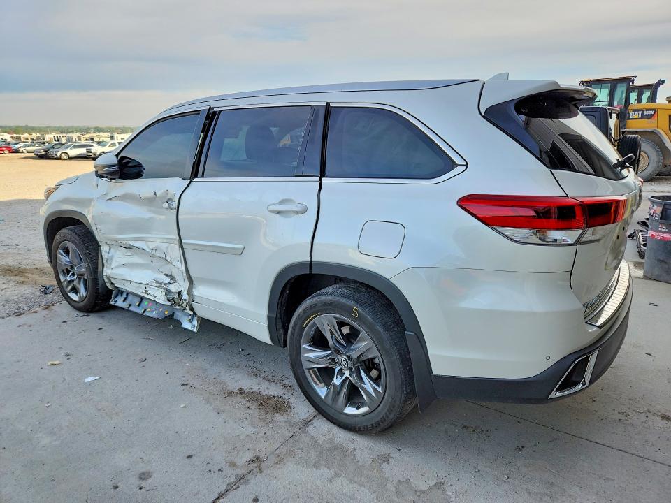 2018 Toyota Highlander VIN 5TDDZRFH4JS864525 COPART salvage auction — SIDE, NE - CERT OF TITLE-SALVAGE, sold $6,300 on 2026-07-21 (photo 2)