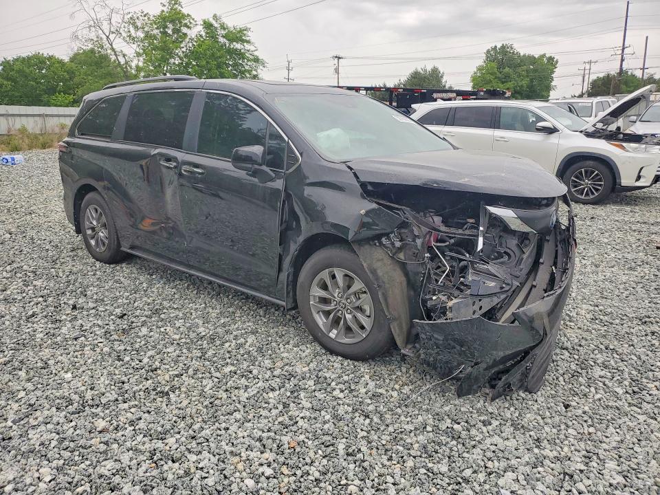 2025 Toyota Sienna VIN 5TDYRKEC4SS244614 COPART salvage auction — FRONT END, Nc - Salvage Certificate Of Title, sold $9,600 on 2026-07-15 (photo 4)
