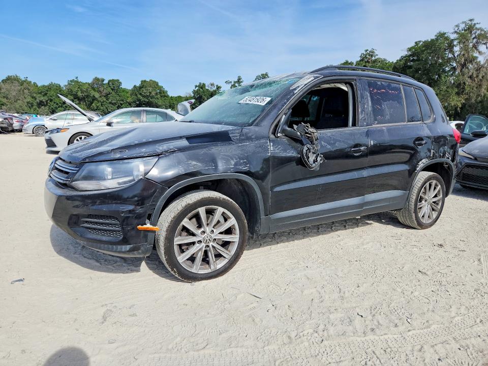 2018 Volkswagen Tiguan VIN WVGAV7AX4JK006072 COPART salvage auction — ROLLOVER, Fl - Cert Of Title Slvg Rebuildable, sold $775 on 2026-08-11 (photo 1)