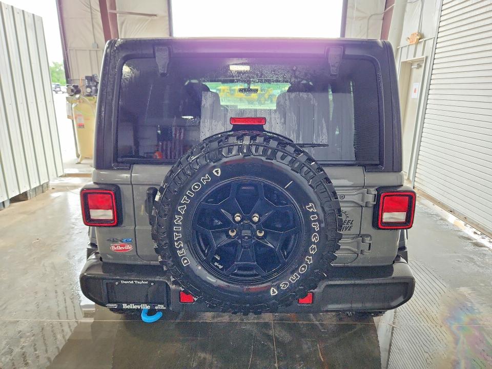 2023 Jeep Wrangler / VIN 1C4JJXN62PW605460 COPART salvage auction — MINOR DENT/SCRATCHES, Il - Certificate Of Title, sold $21,000 on 2026-07-02 (photo 6)