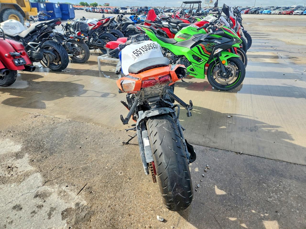 2017 Suzuki Gsx VIN JS1GR7MA3H2100538 COPART salvage auction — Front End, TX - SALVAGE VEHICLE TITLE, sold $2,050 on 2026-06-25 (photo 4)