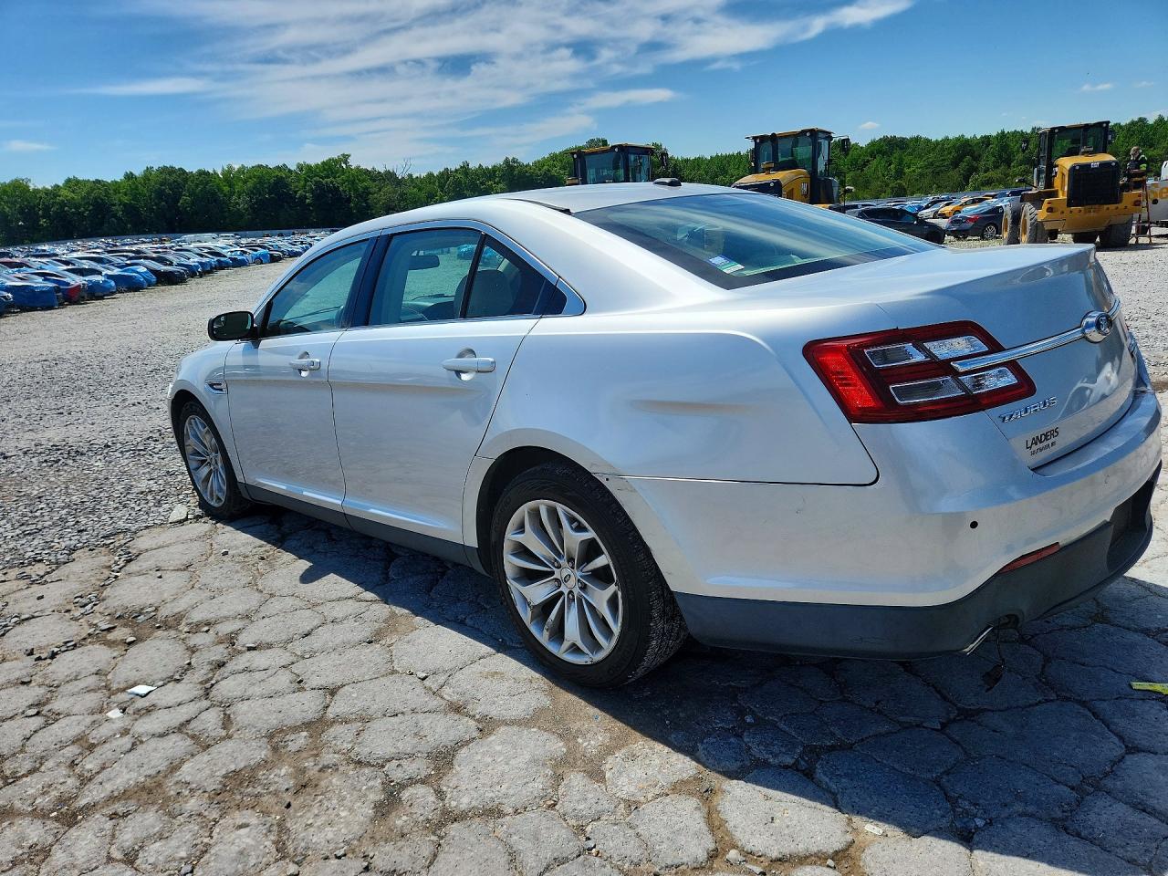2014 Ford Taurus VIN 1FAHP2F85EG171001 COPART salvage auction — Minor Dent/Scratches, TN - SALVAGE CERTIFICATE, sold $2,250 on 2026-06-23 (photo 2)