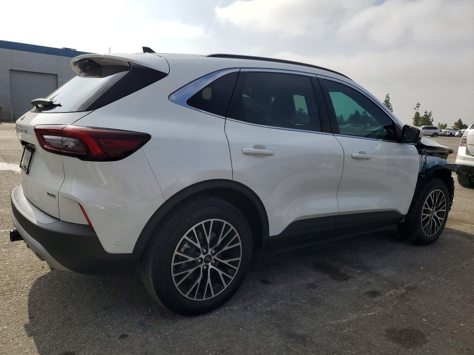 2024 Ford Escape VIN 1FMCU0E1XRUB42943 COPART salvage auction — FRONT END, Ca - Salvage Certificate, sold $12,500 on 2026-07-30 (photo 3)