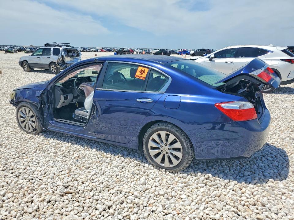 2013 Honda VIN 1HGCR2F72DA103540 COPART salvage auction — SIDE, Tx - Salvage Vehicle Title, sold $700 on 2026-07-02 (photo 2)