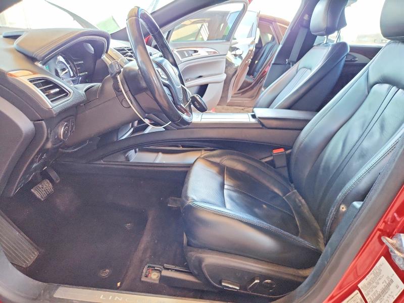 2017 Lincoln VIN 3LN6L5MU9HR607937 COPART salvage auction — PARTIAL REPAIR, Az - Cert Of Title - Salvage, sold $3,750 on 2026-07-02 (photo 7)
