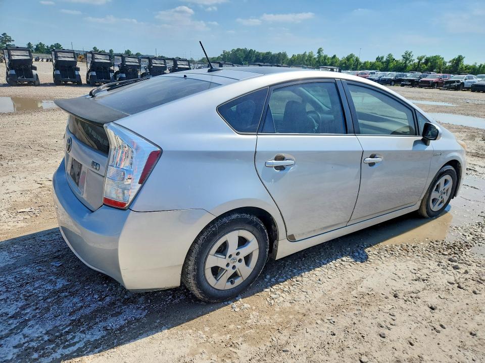 2010 Toyota Prius VIN JTDKN3DUXA0114632 COPART salvage auction — NORMAL WEAR, Tx - Certificate Of Title, sold $2,300 on 2026-07-31 (photo 3)