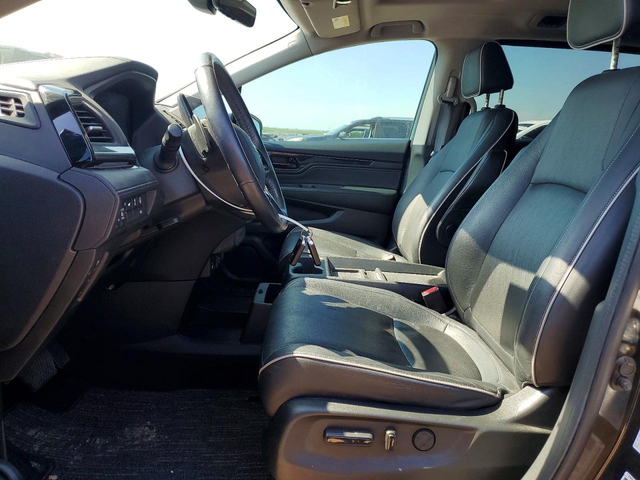 2024 Honda Odyssey VIN 5FNRL6H98RB014084 COPART salvage auction — Hail, TX - SALVAGE VEHICLE TITLE, sold $20,300 on 2026-06-25 (photo 7)