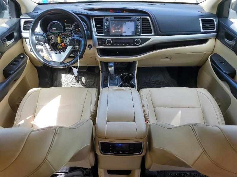 2017 Toyota Highlander VIN 5TDJZRFH6HS442110 COPART salvage auction — SIDE, ON - PERMIT NO BRAND - UNFIT, sold $14,200 on 2026-07-14 (photo 8)
