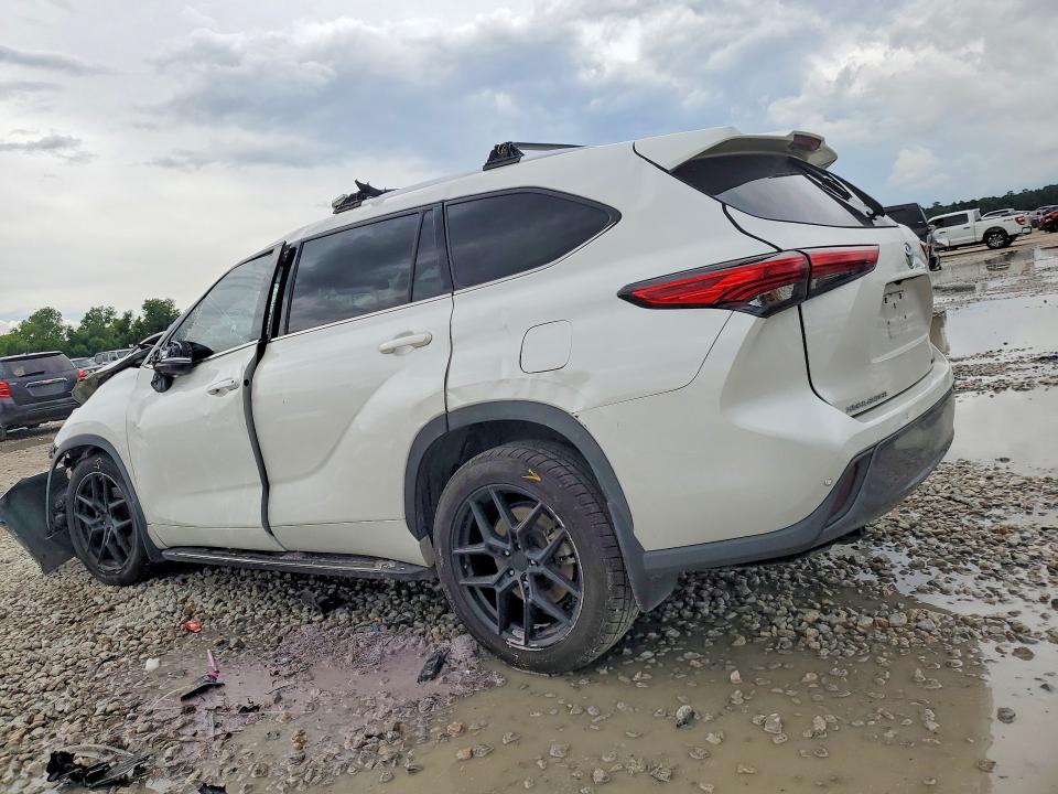 2020 Toyota Highlander VIN 5TDYZRAH9LS023988 COPART salvage auction — FRONT END, TX - SALVAGE VEHICLE TITLE (P), sold $225 on 2026-07-24 (photo 2)