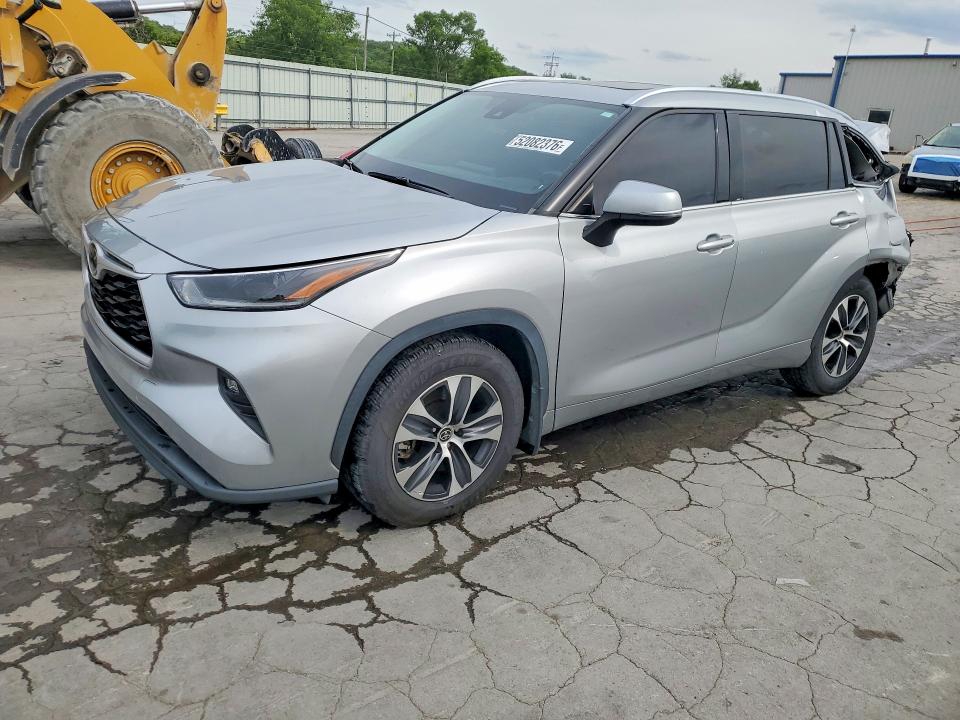 2021 Toyota Highlander VIN 5TDHZRAH0MS089721 — COPART salvage auction photo