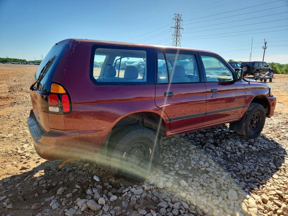 2000 Mitsubishi Montero VIN JA4LS21HXYP046732 COPART salvage auction — FRONT END, Nc - Salvage Certificate Of Title, sold $250 on 2026-07-06 (photo 3)