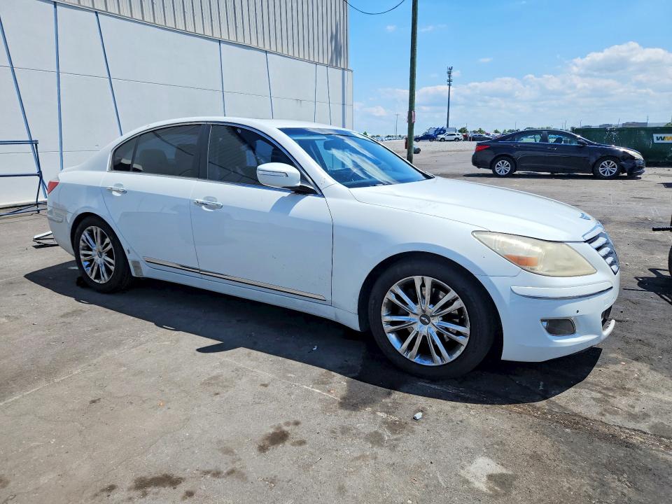 2011 Hyundai Genesis VIN KMHGC4DF1BU114155 COPART salvage auction — FRONT END, FL - CERT OF TITLE SLVG REBUILDABLE, sold $350 on 2026-07-20 (photo 4)