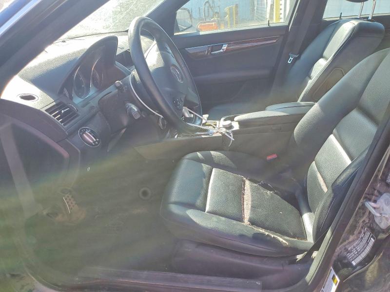 2009 Mercedes-benz C class VIN WDDGF81X69R078322 COPART salvage auction — WATER/FLOOD, Id - Salvage Certificate Of Title, sold $500 on 2026-07-24 (photo 7)