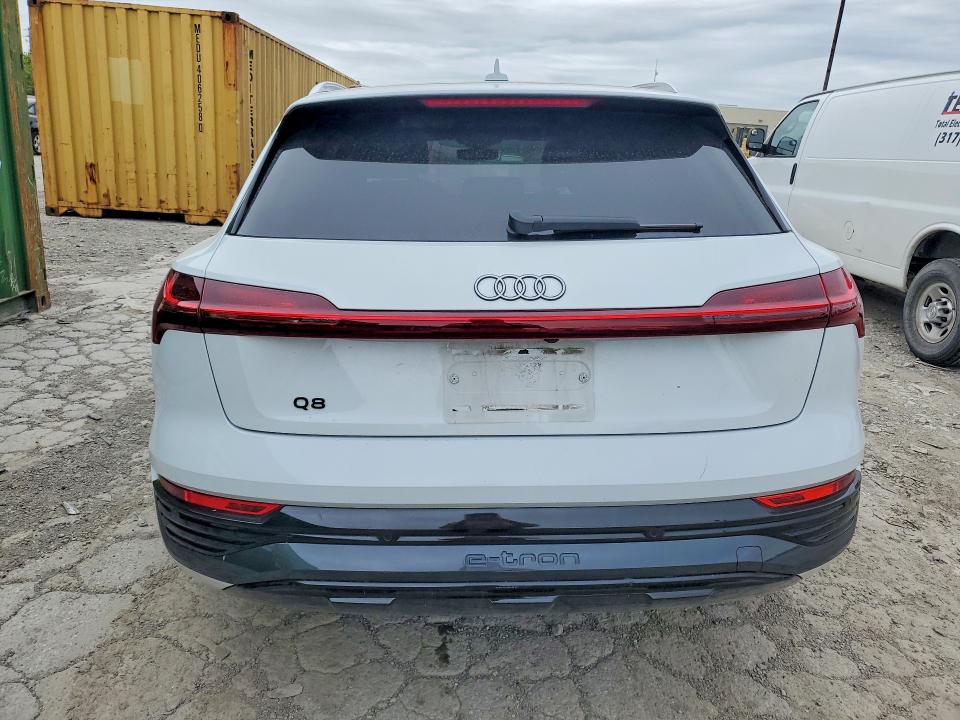2024 Audi Q8 VIN WA15AAGE3RB024900 COPART salvage auction — FRONT END, IN - CERT OF TITLE-SALVAGE TITLE, sold $16,100 on 2026-07-10 (photo 6)