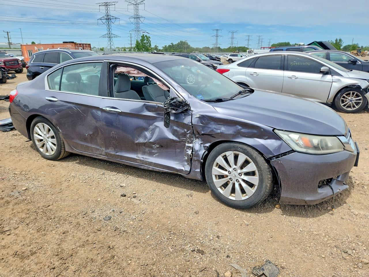 2015 Honda Accord VIN 1HGCR2F76FA269353 COPART salvage auction — Side, IL - SALVAGE CERTIFICATE, sold $1,200 on 2026-07-09 (photo 4)