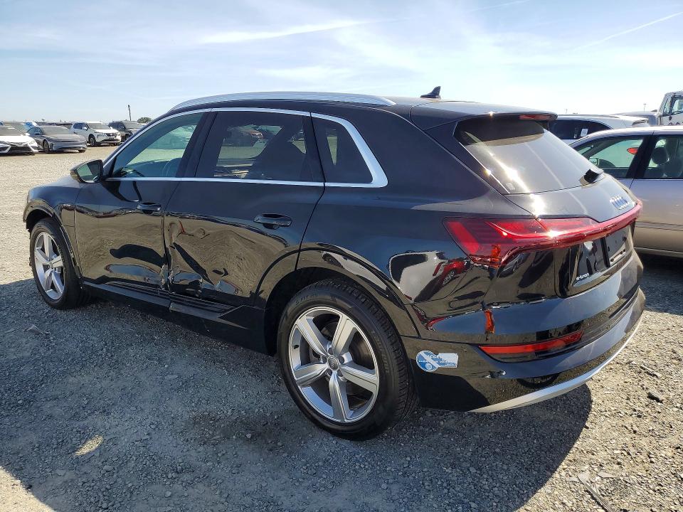 2019 Audi E-tron VIN WA1VABGE6KB020531 COPART salvage auction — FRONT END, Ca - Dis/Dlr/Exp Only Clean Title, sold $9,900 on 2026-07-02 (photo 2)