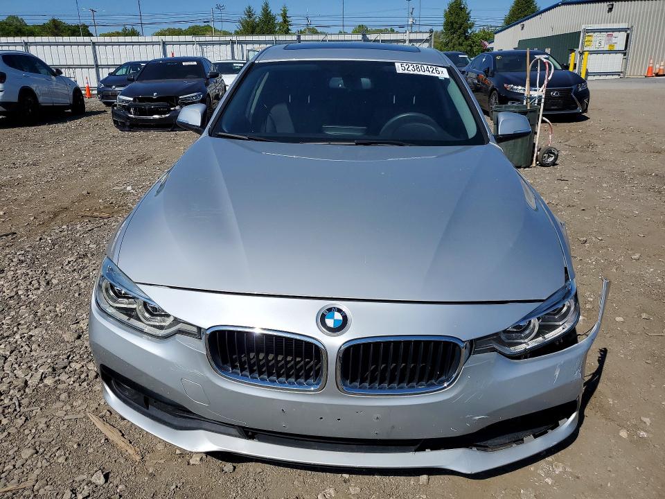 2018 BMW 3er VIN WBA8E5G57JNU47185 COPART salvage auction — FRONT END, Id - Salvage Certificate Of Title, sold $3,450 on 2026-08-17 (photo 5)