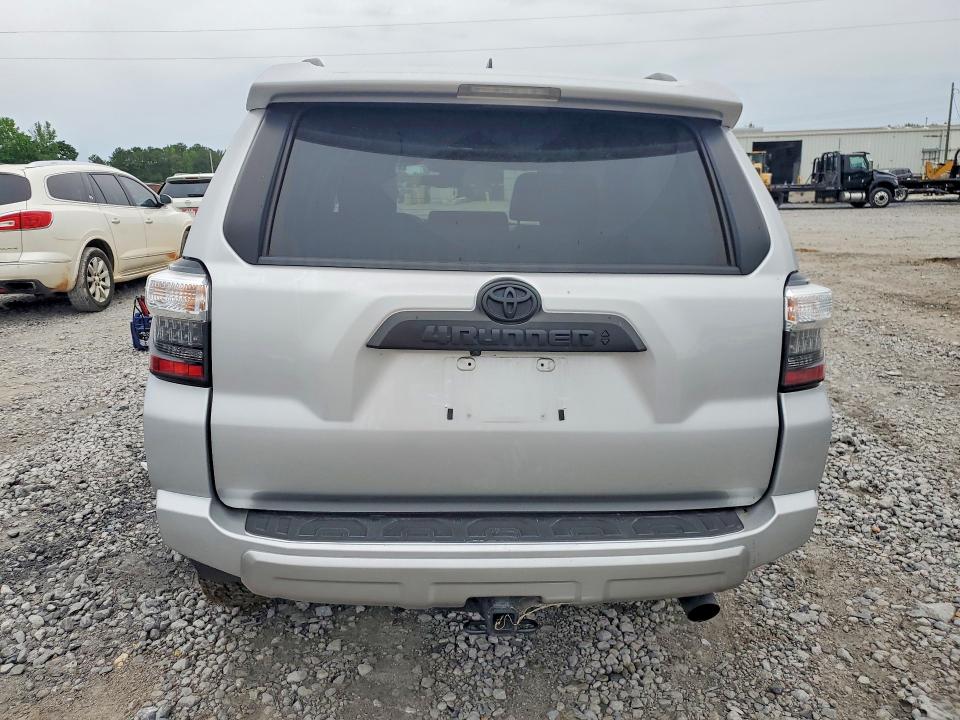 2023 Toyota 4runner VIN JTERU5JR0P6184851 COPART salvage auction — SIDE, Salvage Title, sold $19,700 on 2026-08-20 (photo 6)