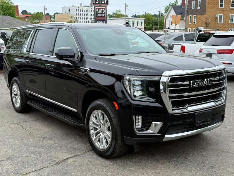 2023 Gmc Yukon xl VIN 1GKS2GKD2PR217104 COPART salvage auction — MINOR DENT/SCRATCHES, MA - CERTIFICATE OF TITLE (P), sold $24,300 on 2026-07-29 (photo 4)
