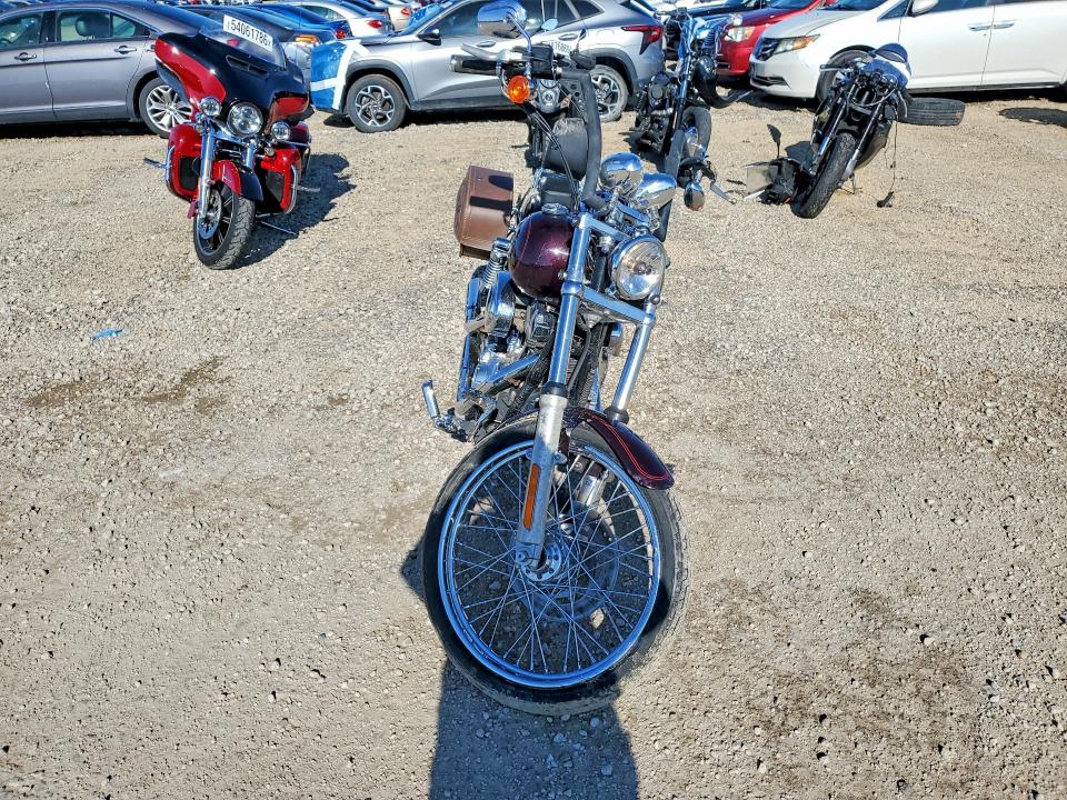 2005 Harley-davidson Fxdwg VIN 1HD1GEV125K304746 COPART salvage auction — FRONT END, IA - CERT OF TITLE-SALVAGE TITLE, sold $1,600 on 2026-07-02 (photo 2)
