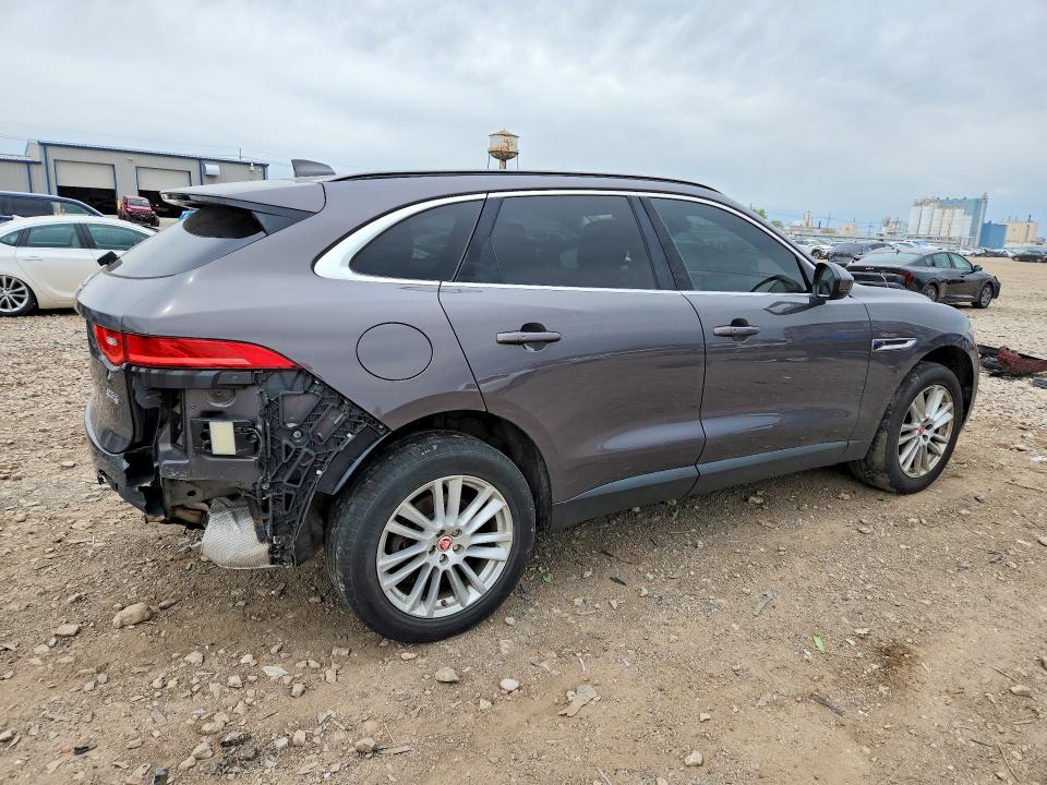 2017 Jaguar F-pace VIN SADCK2BV3HA897840 COPART salvage auction — REAR END, Il - Salvage Certificate, sold $4,200 on 2026-07-17 (photo 3)