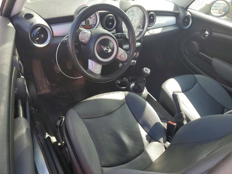2010 Mini Cooper VIN WMWMF3C52ATU76269 COPART salvage auction — MECHANICAL, On - Permit No Brand - Unfit, sold $225 on 2026-08-04 (photo 8)
