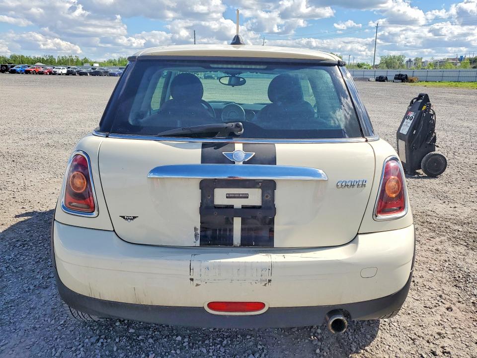 2010 Mini Cooper VIN WMWMF3C52ATU76269 COPART salvage auction — MECHANICAL, On - Permit No Brand - Unfit, sold $225 on 2026-08-04 (photo 6)
